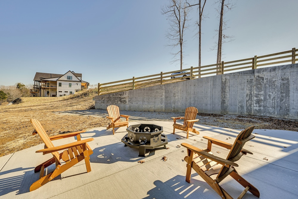 Lakeside Home Near Mammoth Cave & Nolin Lake!