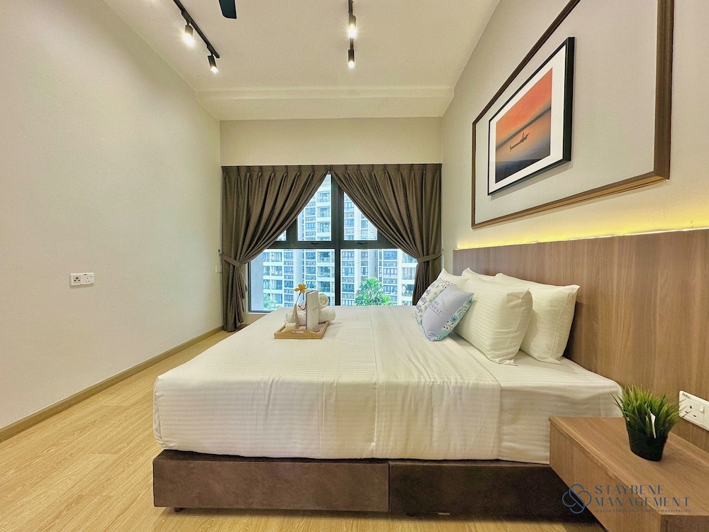 Country Garden Danga Bay Sea View Homestay by Stayrene