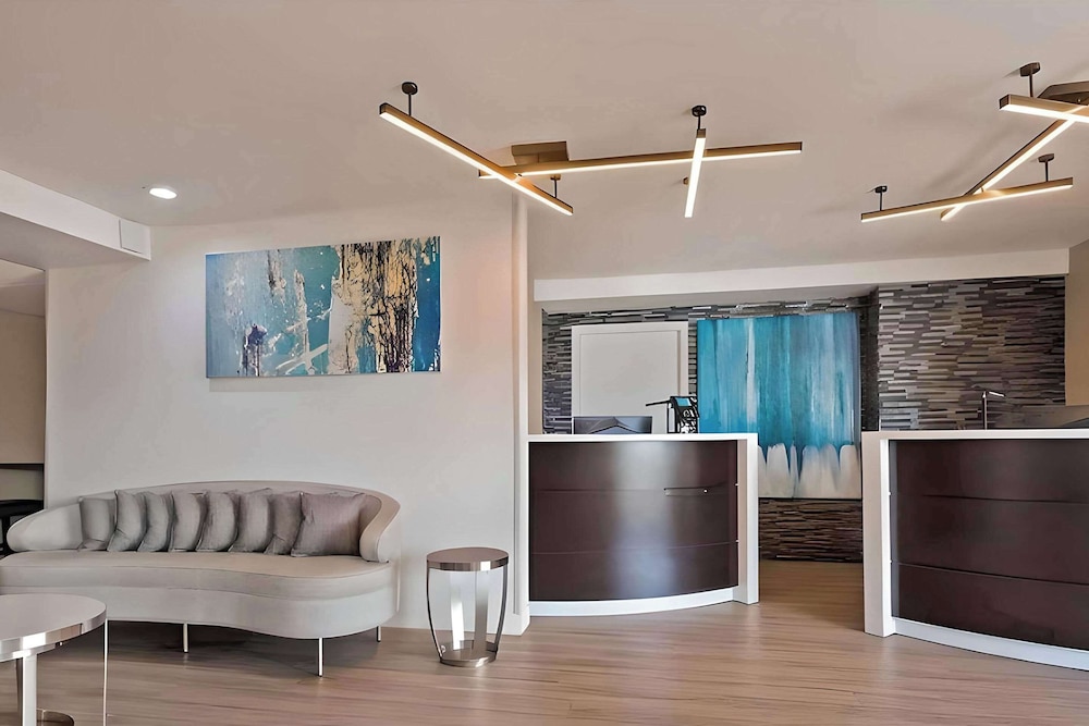 Hayward Vacations - Comfort Inn - Property Image 21