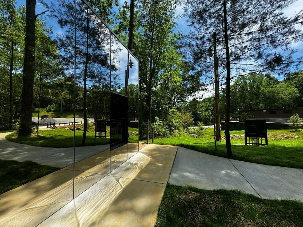 Mirror Cabin - Reflections