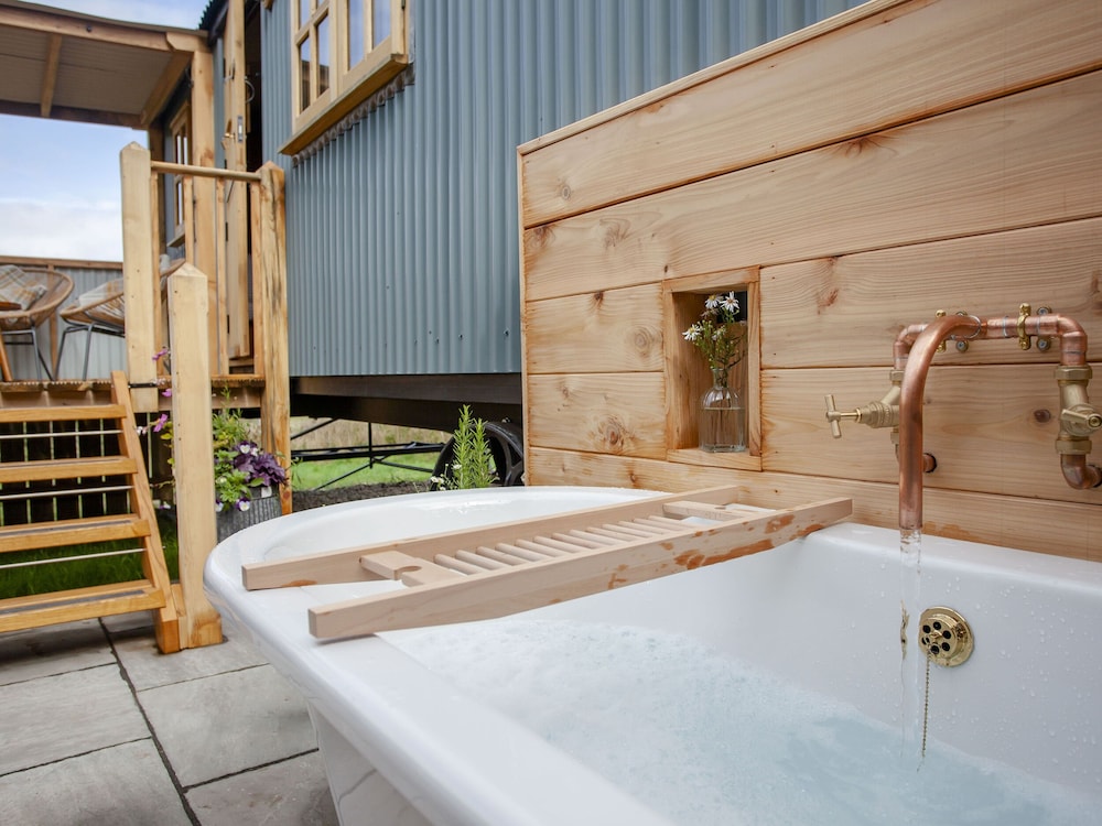 Spindleberry Hut