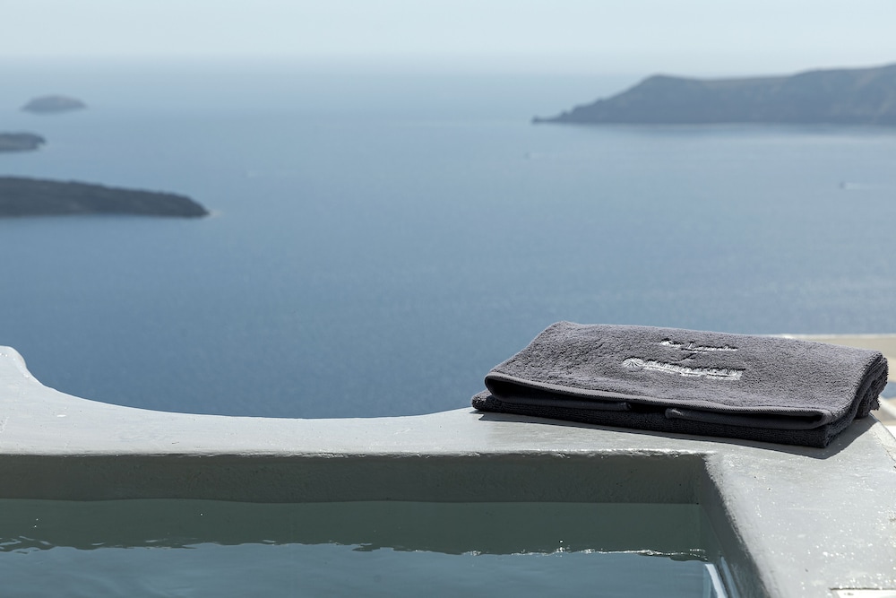 Kaleidoscope Imerovigli Suites photo 5