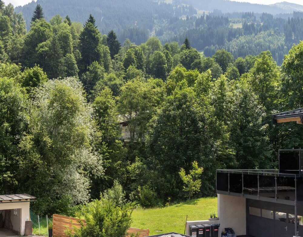 Spacious Holiday Apartment Near Kitzbuhel