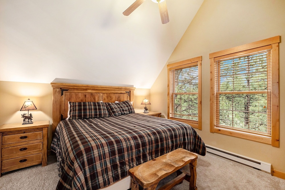 Solitude Bighorn 9 - Estes Park 2 Bedroom Condo by RedAwning - Property Image 27