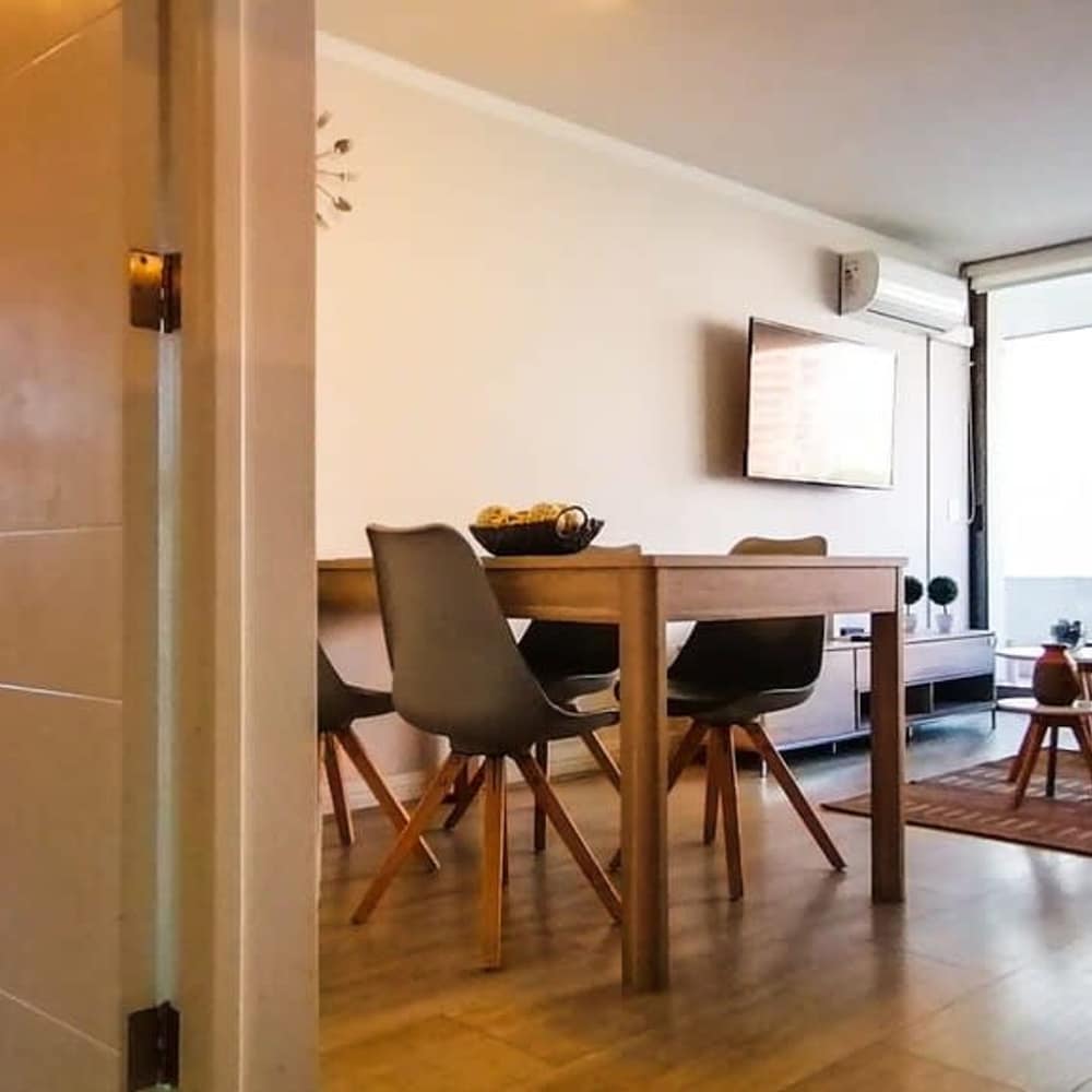 Kennedy Modern 2 Bed Apt in Las Condes