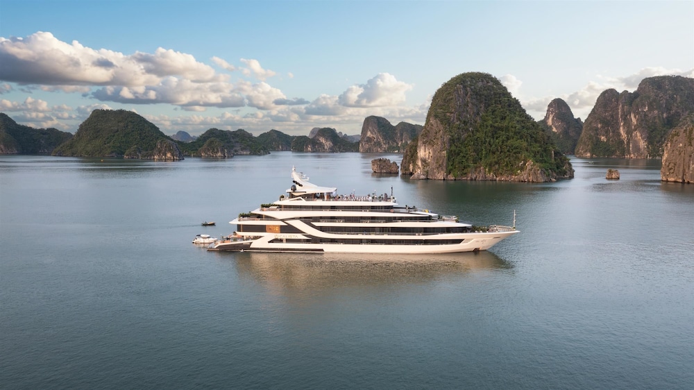 Calista Luxury Cruise