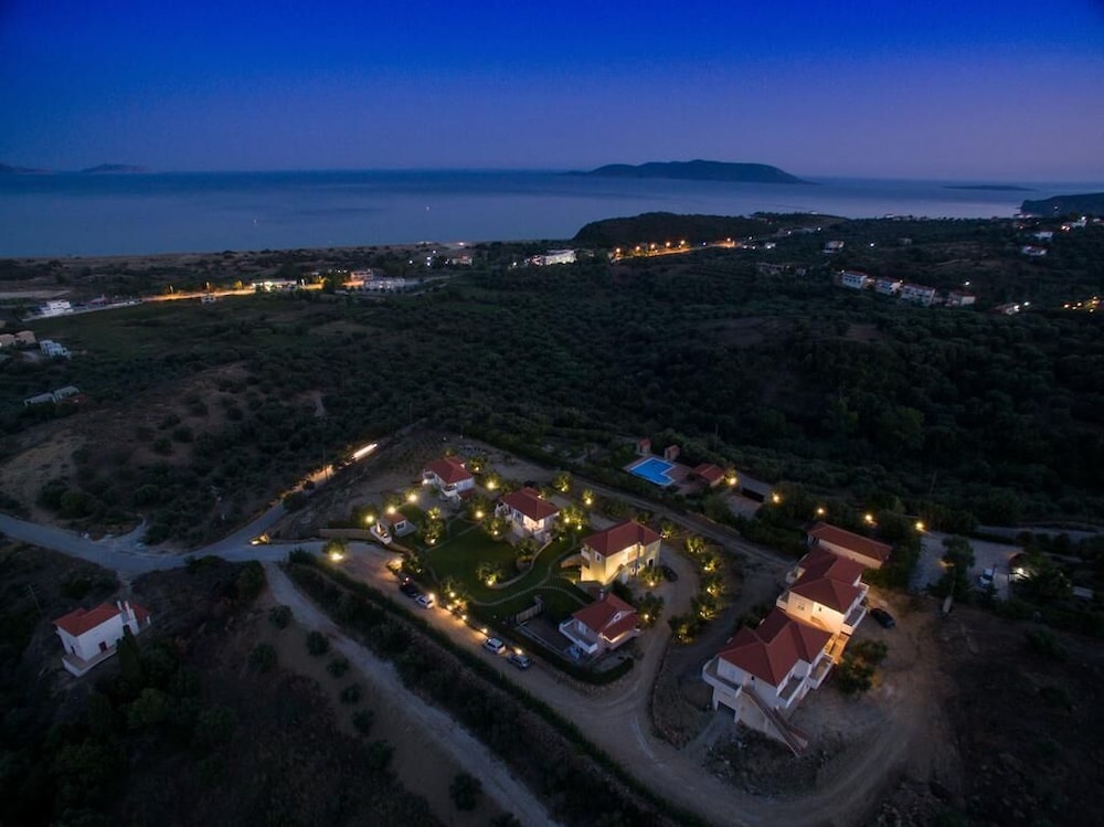 Kotroni Villas