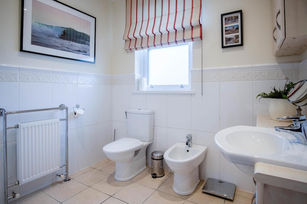 Little Glen - 3 Bedroom Holiday Home - Tenby