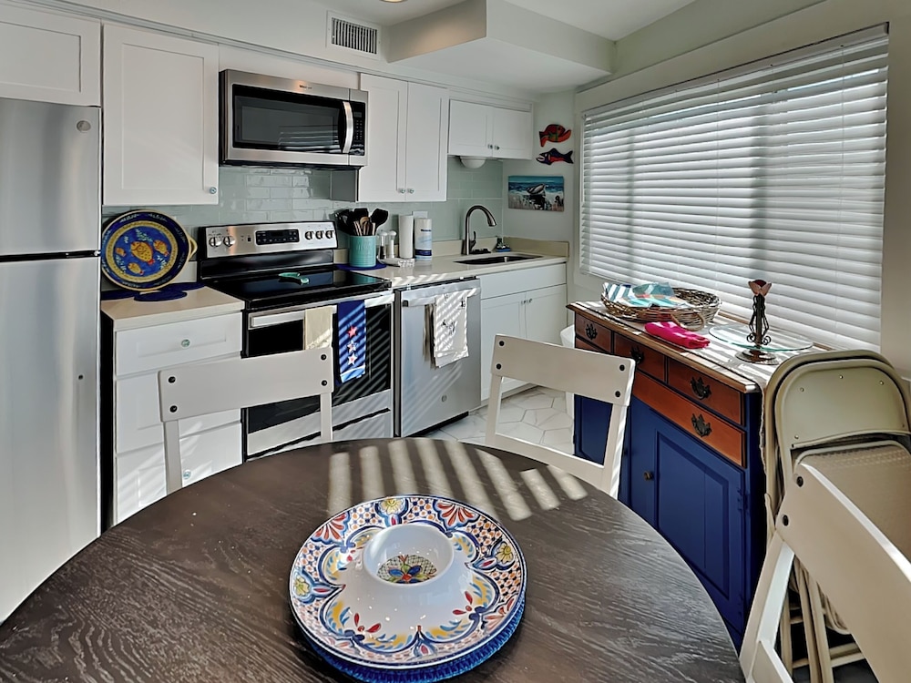 Sunday Villas Sunday Funday by Silver Sands Vacation Rentals