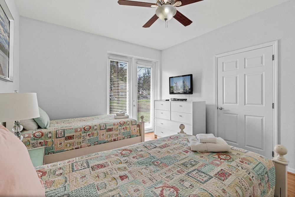 Comfortable 3BR Near Convention Center Epic Park