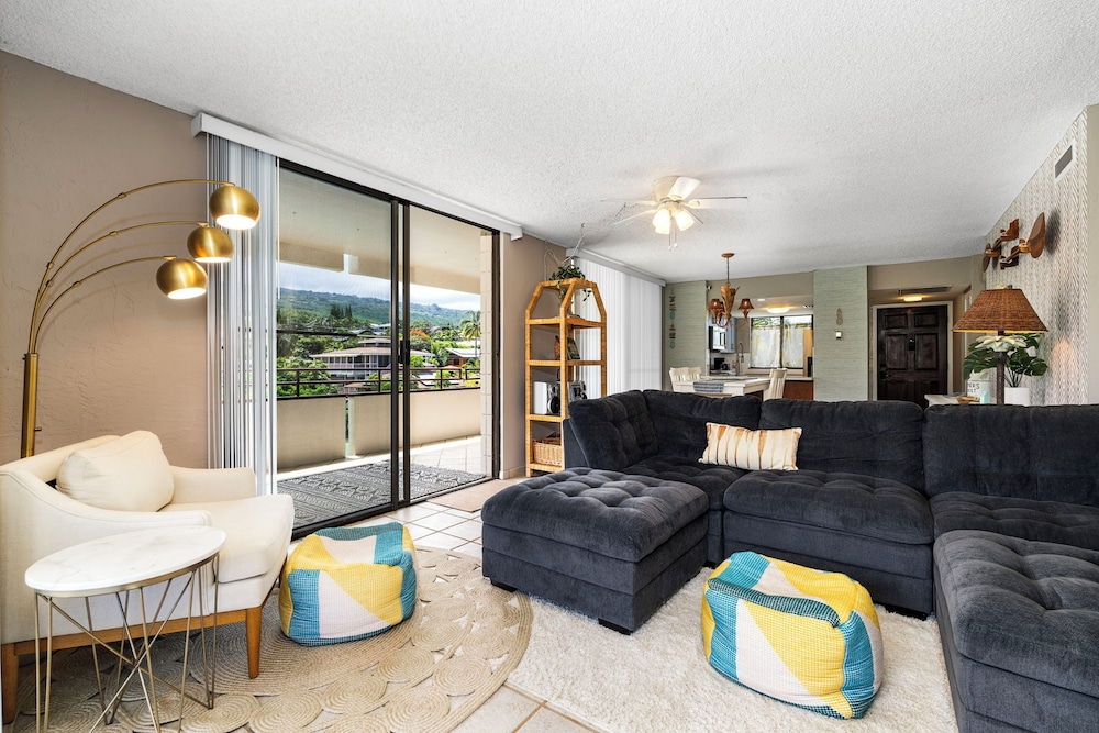 2br, 2BA Condo Across From Magic Sands Pool, AC, Tennis & Bbqs - Vrkcv