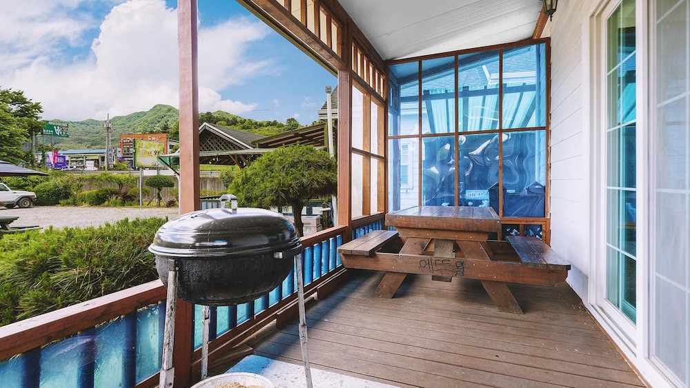 Gapyeong Etoile Pension view 2