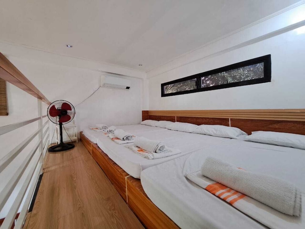 Govantes Guesthouse Loft Units