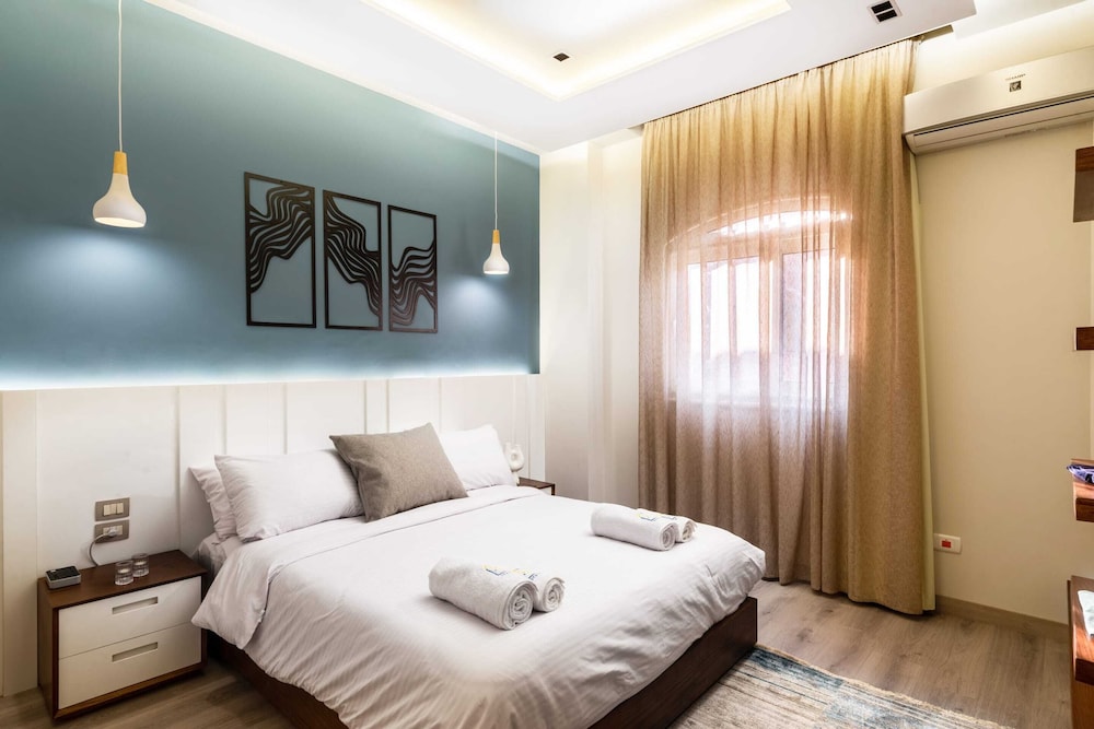Xuru Stays I The Sleek & Ritzy 2 BDR 15 min From CAI Airpt