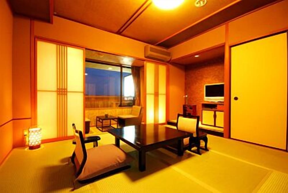 Kyoto Arashiyama Onsen Ryokan Hanaikada