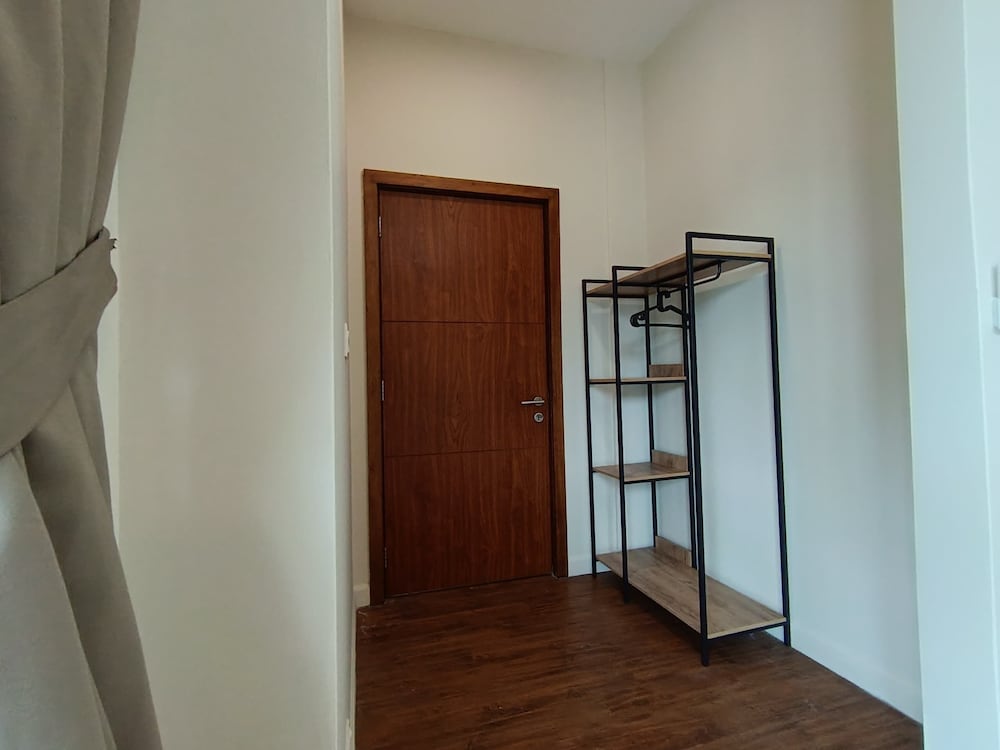 myRoom at 11 J Adams