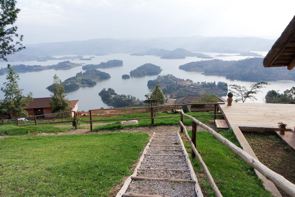 Arcadia Lodges Lake Bunyonyi