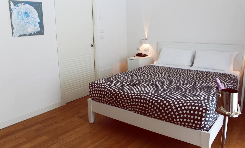Hotel Forlanini52 Parma