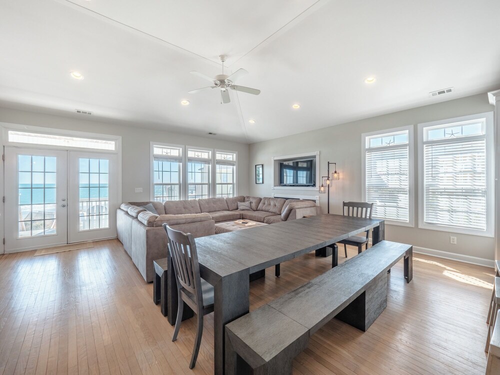 Shore Therapy by Topsail Realty