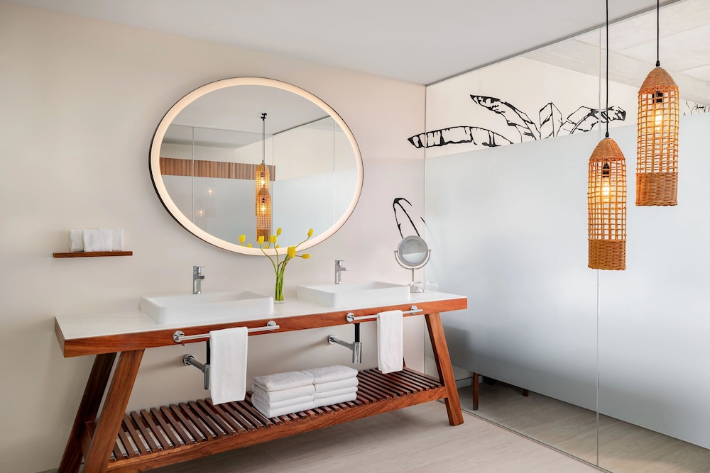 Hyatt Vivid Grand Island Cancun Adults Only All-Inclusive 3