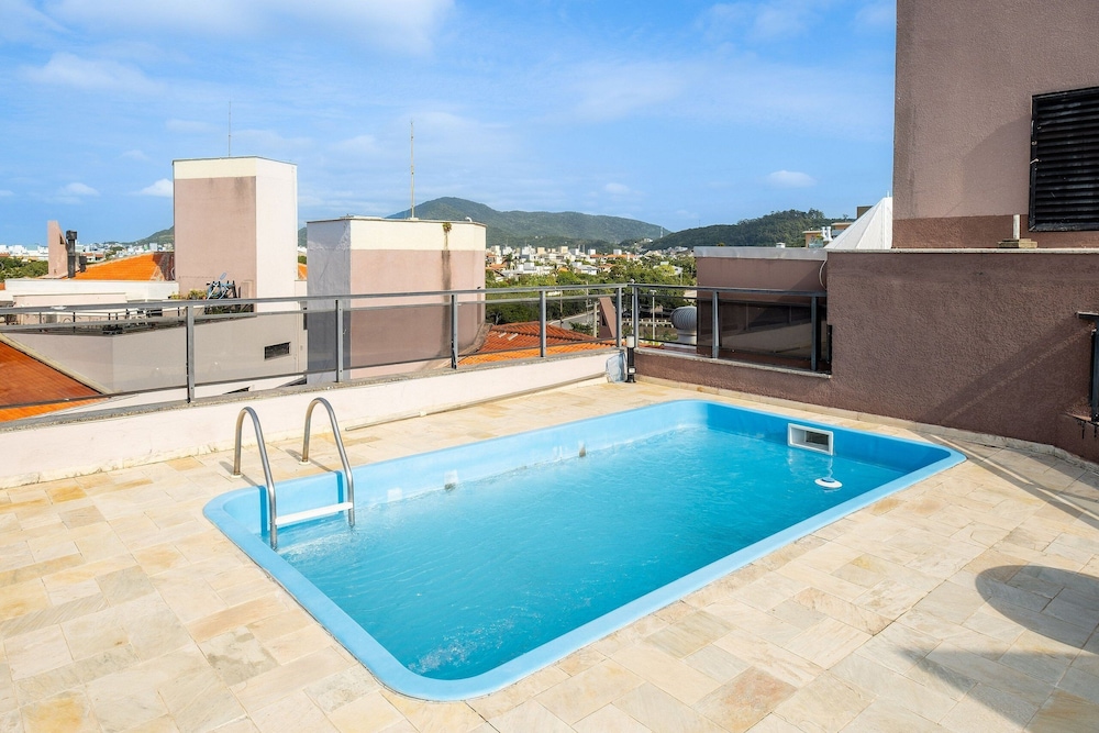 Beira-sea Condominium in Ingleses Norte - POR