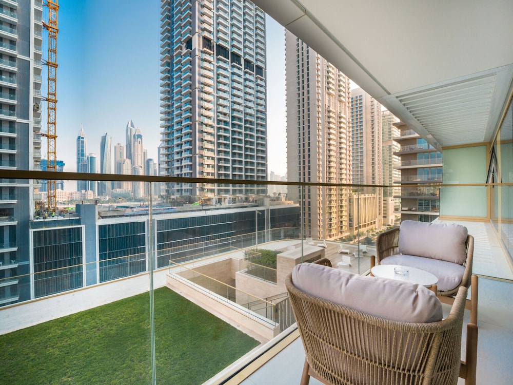 Easygo-luxury Beachfront 1bdr Grand Bleu