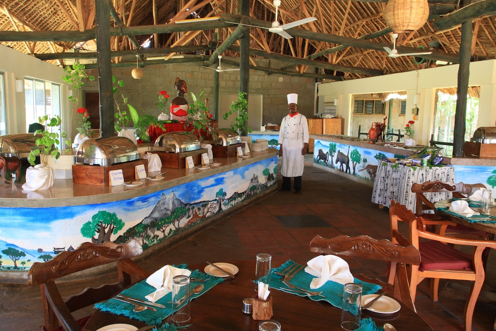 Voi Wildlife Lodge