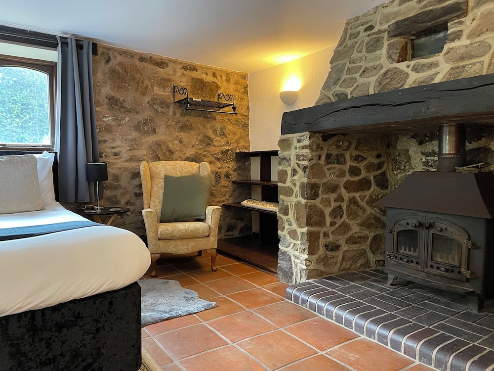 The Cridford Inn