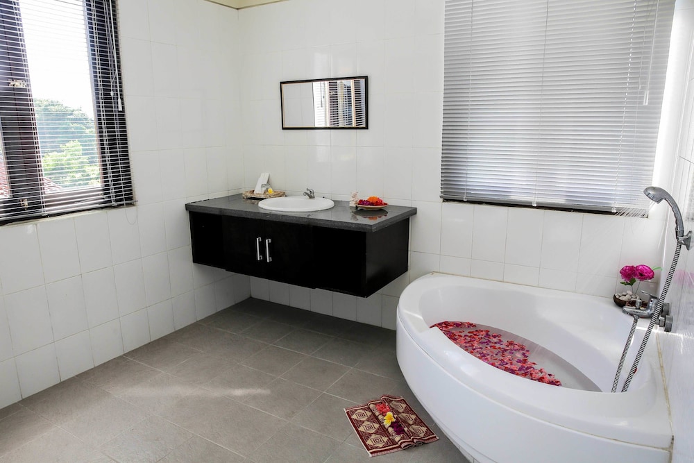Legong Kirana Villas