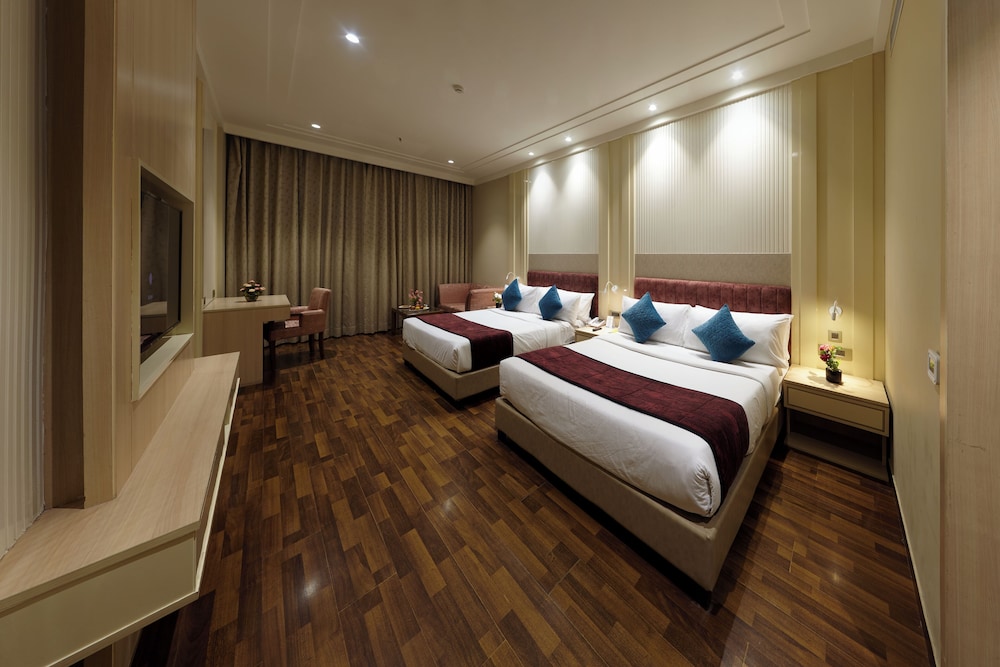 Palm Green Hotel and Resorts