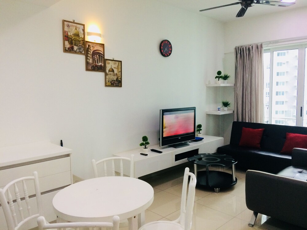 City Living with Panoramic Sea Views at Danga Bay