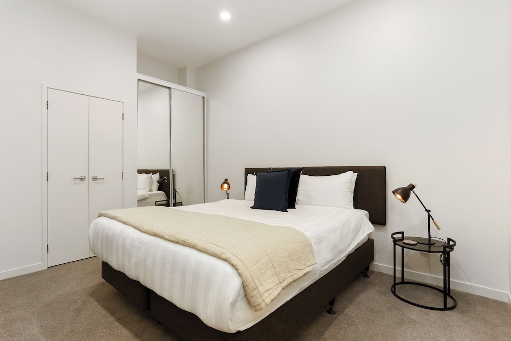 Hobson Quay Apartments by Urban Rest