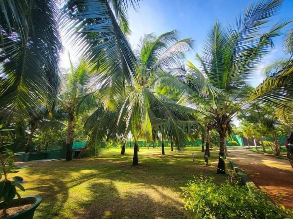 Kumbuk Sewana Villa