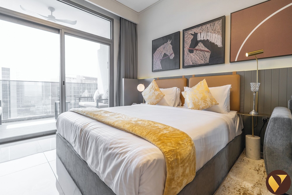 MAG Stylish Studio in Business Bay Pool