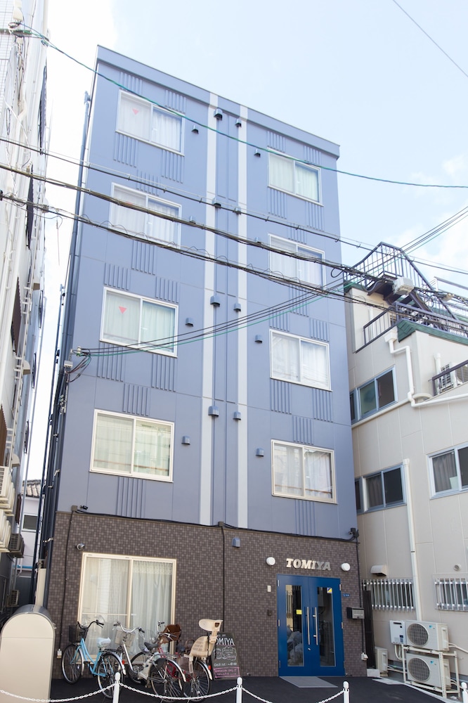TOMIYA
