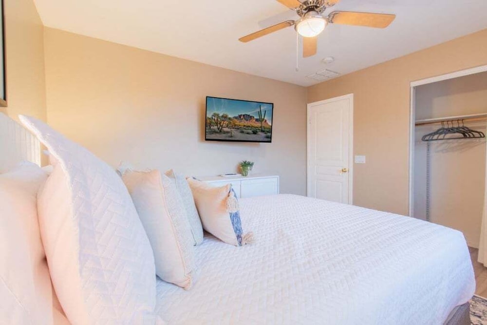 Casa Alessia 4br Home & Heated Pool 4 Bedroom Home