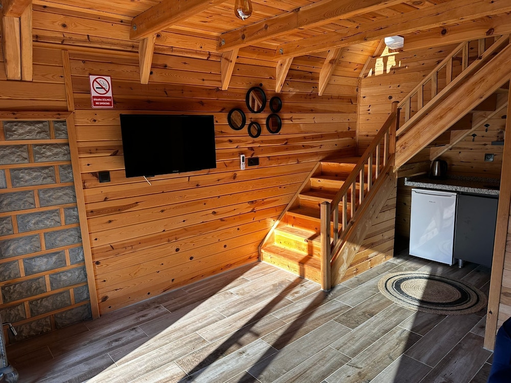 Seversin Suit Bungalov view 3