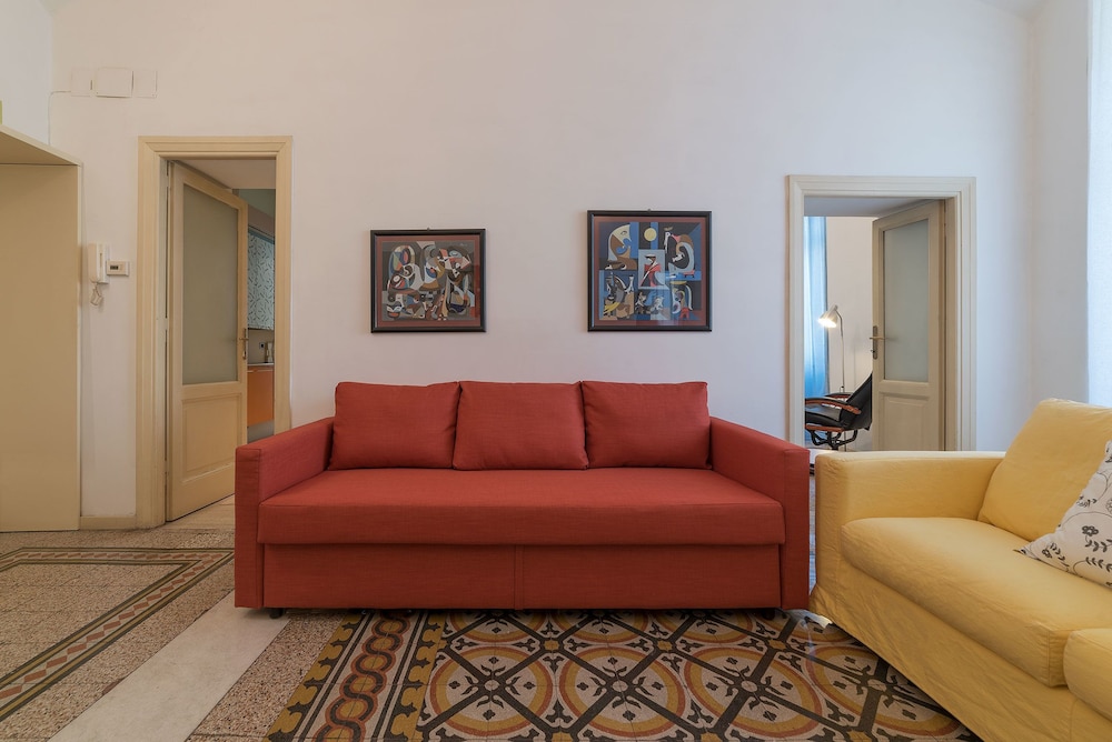 San Giovanni & Colosseo Roomy Flat