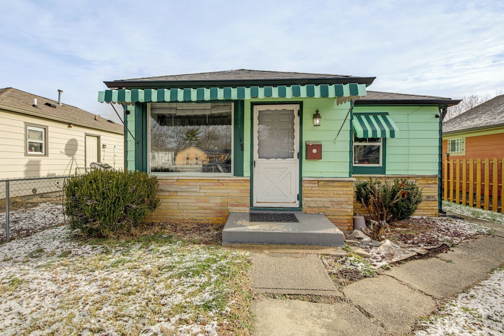 2 Mi to Motor Speedway! Indy Home w/ Fenced Yards