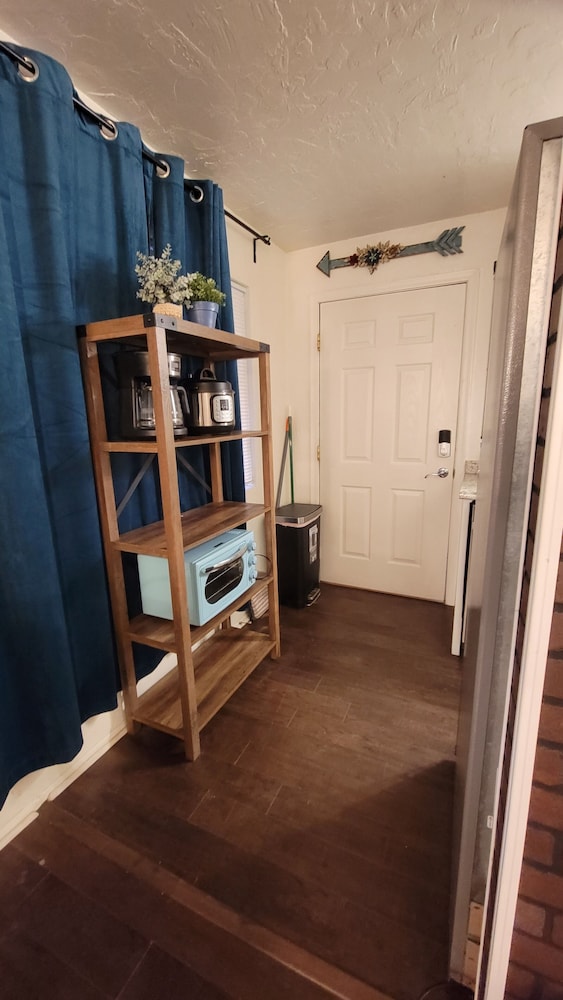 Pine Grove - Cozy Tempe 1br Apartment
