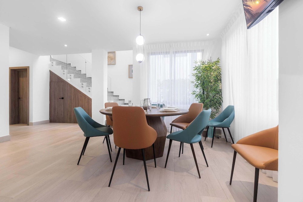 Stylish 3BR Villa by Vistacana Rentals