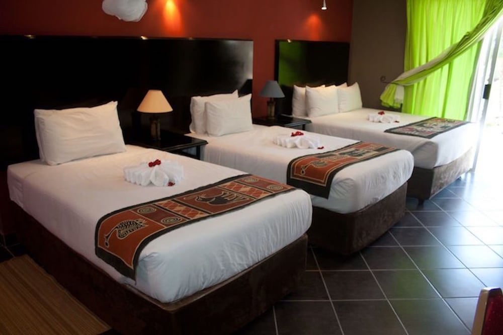 Kamanga Safari Hotel