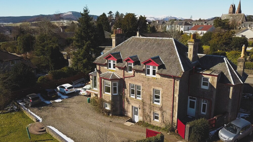Fir Tree B&B at Galvelbeg House