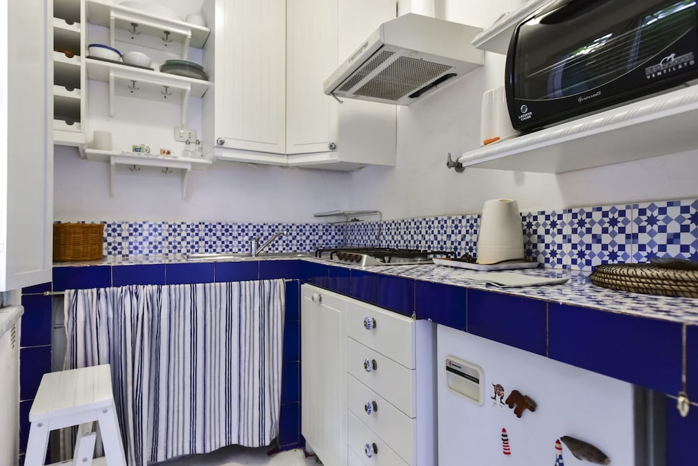 Monti Secret Garden Apartment