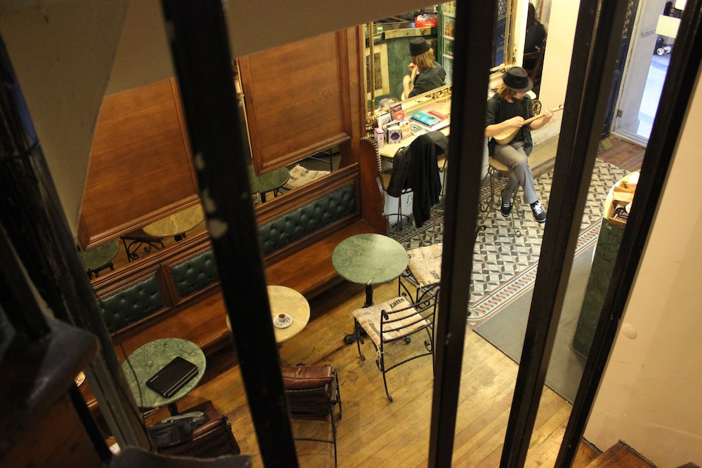 Chambers Of The Boheme - Hostel
