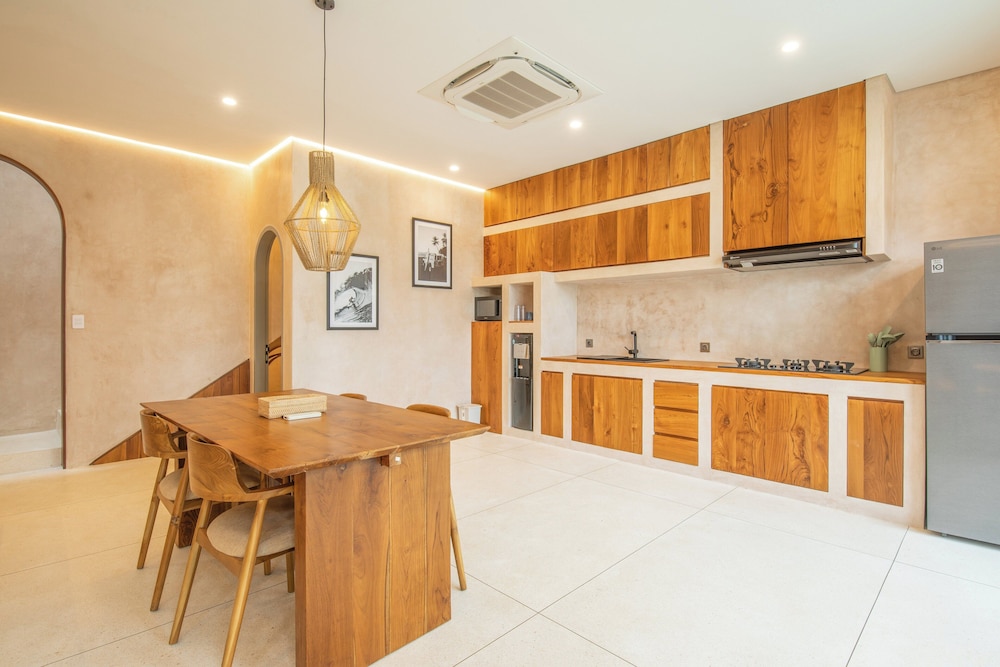 Sleek 2BR Villa, 5 Minutes to Bingin Beach