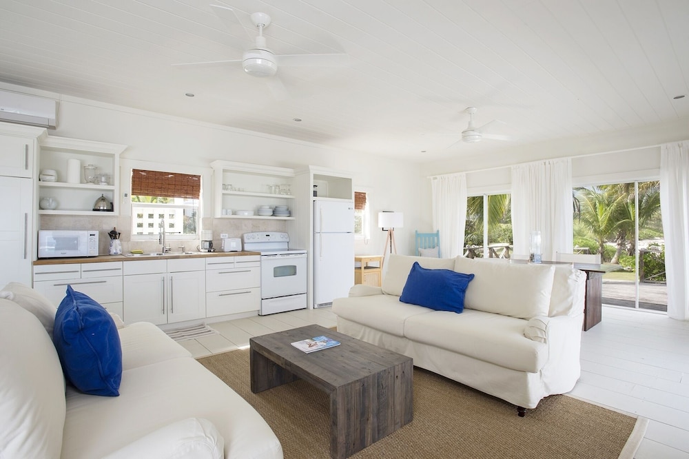 Med Point 1 Bedroom Home - Property Image 28