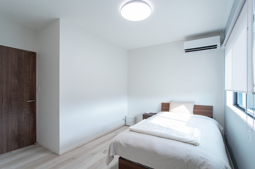 Mova Villa Okino