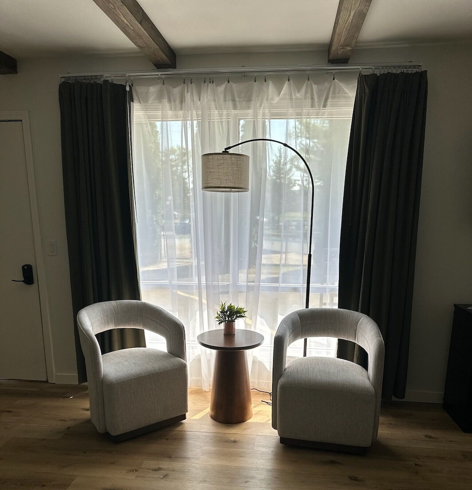 The Juniper Motel & Resort