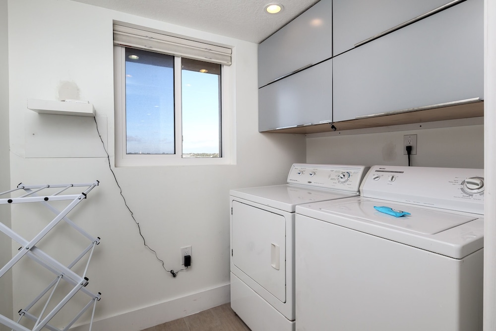 Surf Dweller 703 by Brooks and Shorey Resorts